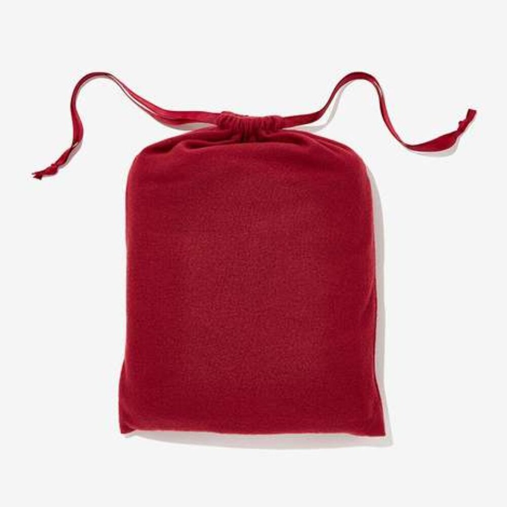 Short Stories Travel Blanket - NIP - Ruby Wine - 35" x 78"